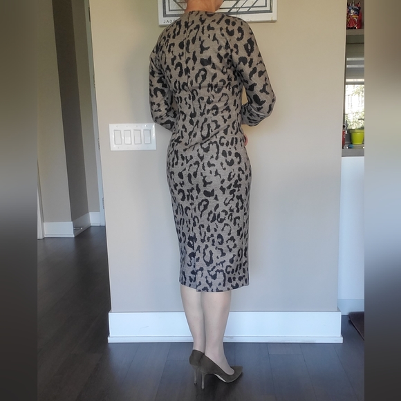 ๐ HOST PICK ๐ MaxMara Leopard Wool Dress ๐ - Picture 9 of 13